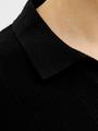 JORVARENNA KNIT SS SPLIT NECK L Locker geschnitten - Black