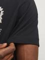 JORNOTO GRAPHIC CHEST TEE SS C.N LN M Weit geschnitten - Black