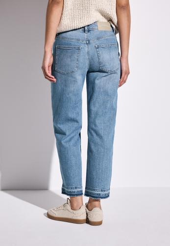 Straight Leg Jeans 27/28 - Light Blue Authentic Wash