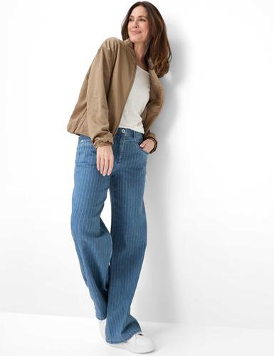 Style Laura Flared 44 - Bleached
