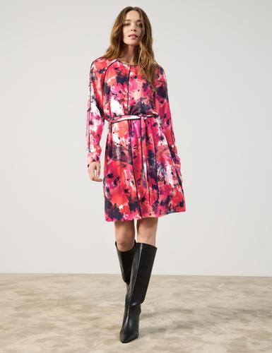 Gemustertes Kleid mit Bindegürtel 44 Figurumspielend - Geranium Gemustert