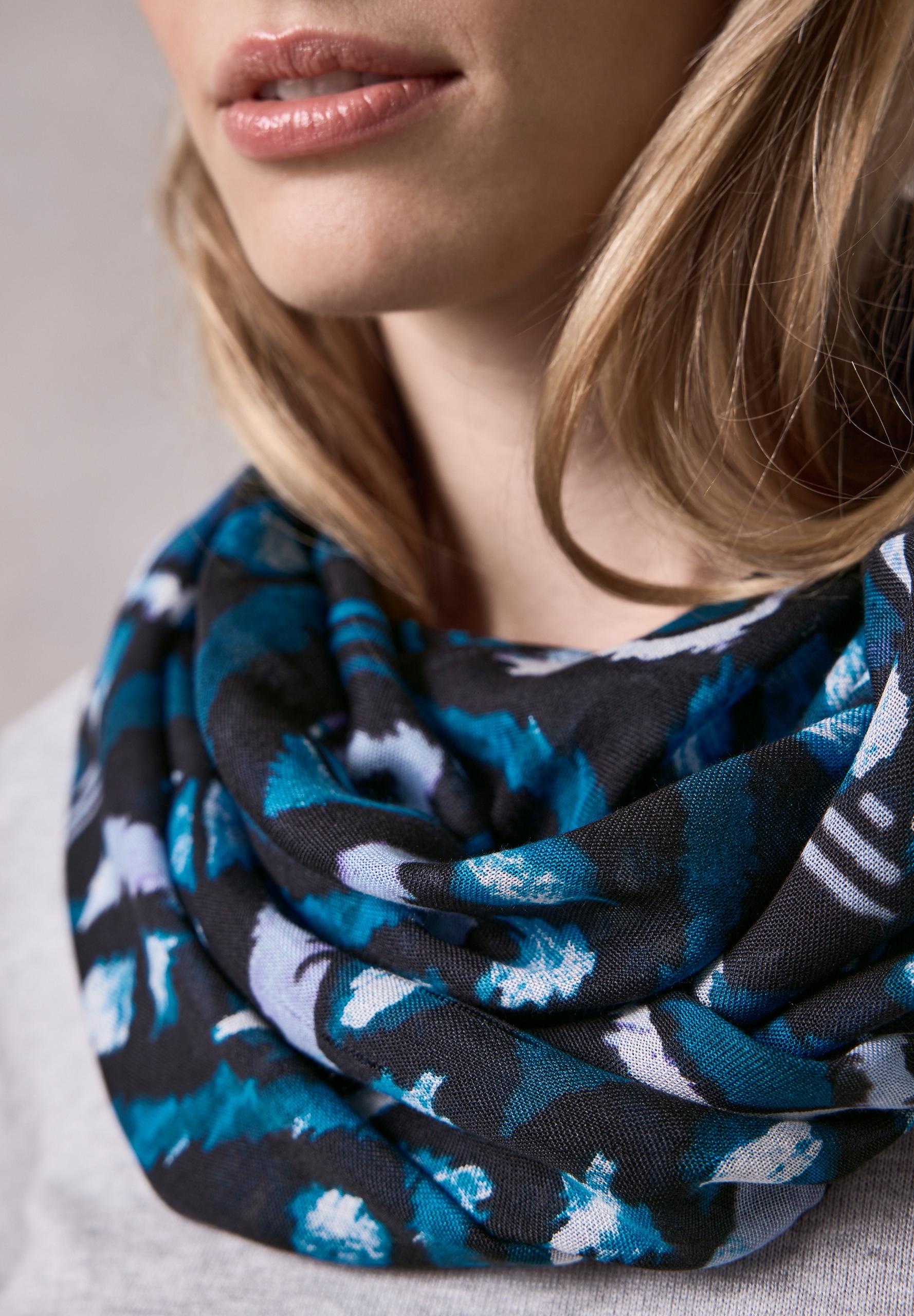 Bedruckter Loop Schal A - Dynamic Aqua Blue