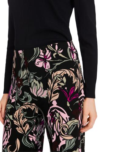 Florales Modell WINDER im Wide Fit 44 - Black