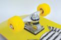 SCHILDKRÖT Skateboard Schildkröt Skateboard Kicker 31, Komplett-Board mit tollen Features für Einsteiger, konkave Deckform mit Doppel-Kick und Griptape, 9-lagiges Ahornholz, ABEC5 Kugellager, Design: Green Dog, 510604 - in Schwarz