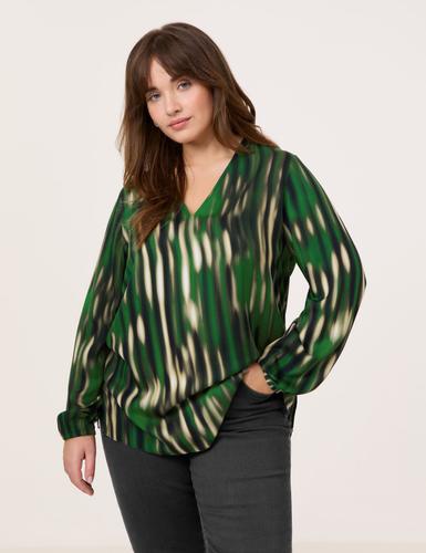 Print-Bluse mit V-Ausschnitt 48 Figurumspielend | Lässige Passform - Treetop Green Gemustert
