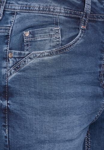 Bootcut Leg Jeans 31/32 - Mid Blue Wash