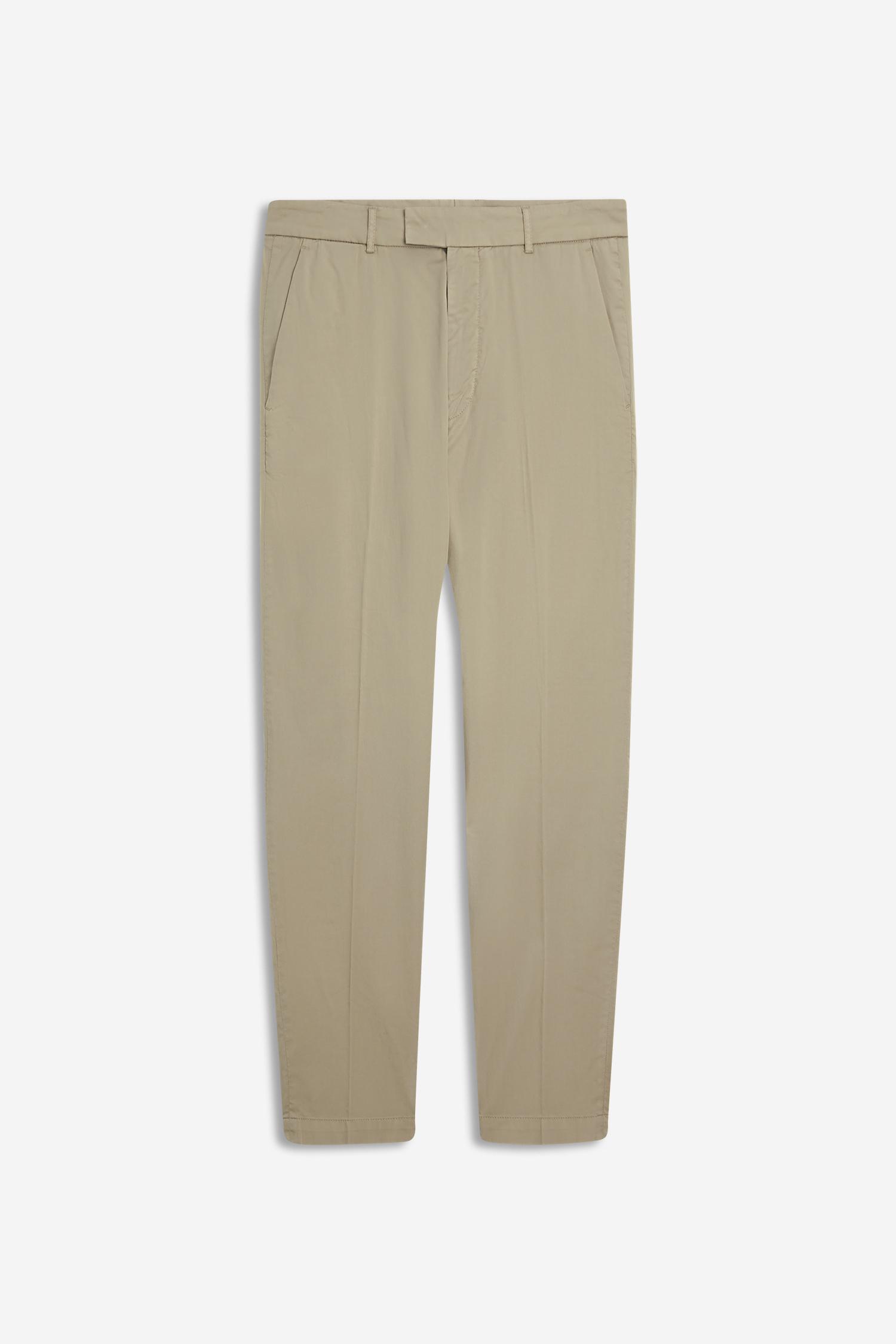 CIBEPPE 52 Tapered-Fit - Hellbraun