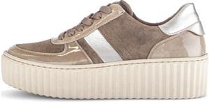 Sneaker low