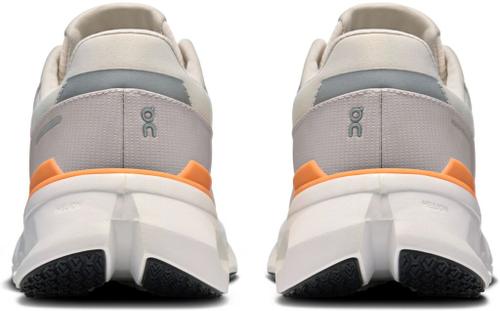 ON Damen Laufschuhe Cloudrunner 2 Waterproof 39 in Silber