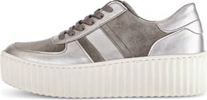 Sneaker low