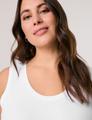Basic-Top mit Seitenschlitzen 46 Figurumspielend - White