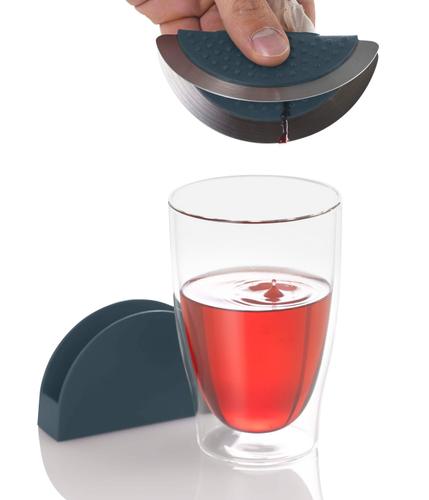 Teebeutelpresse SQUEETEA, grau, mit Ständer
