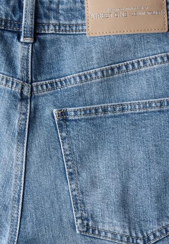 Straight Leg Jeans 29/28 - Light Blue Authentic Wash