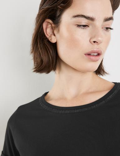 Basic T-Shirt 38 Figurumspielend - Schwarz