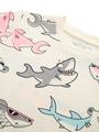 T-Shirt mit Allover-Print 128/134 Regular Fit - Colorful Shark Design