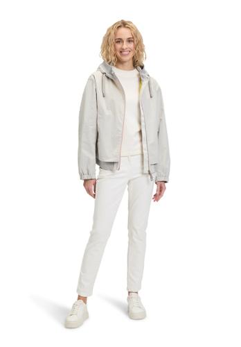 Sommerjacke Grau 44