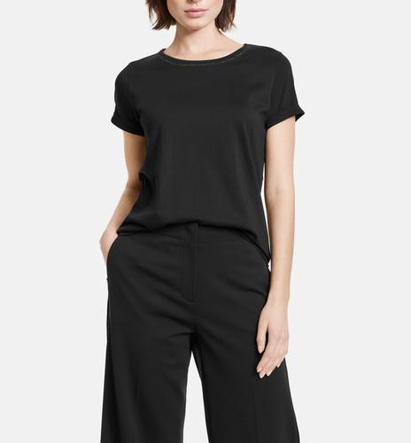 Basic T-Shirt 38 Figurumspielend - Schwarz