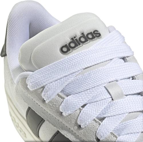 ADIDAS Damen Freizeitschuhe Grand Court Alpha 00s 39 ⅓ in Silber
