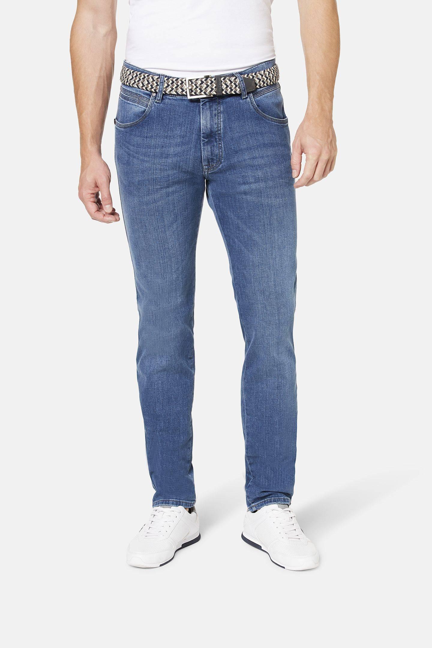 bugatti Jeans in Blau in Größe 33/34 (3038D-86676-361-3334)