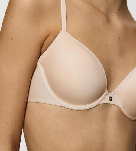 Body Make-Up Essentials WHP Beige 90C
